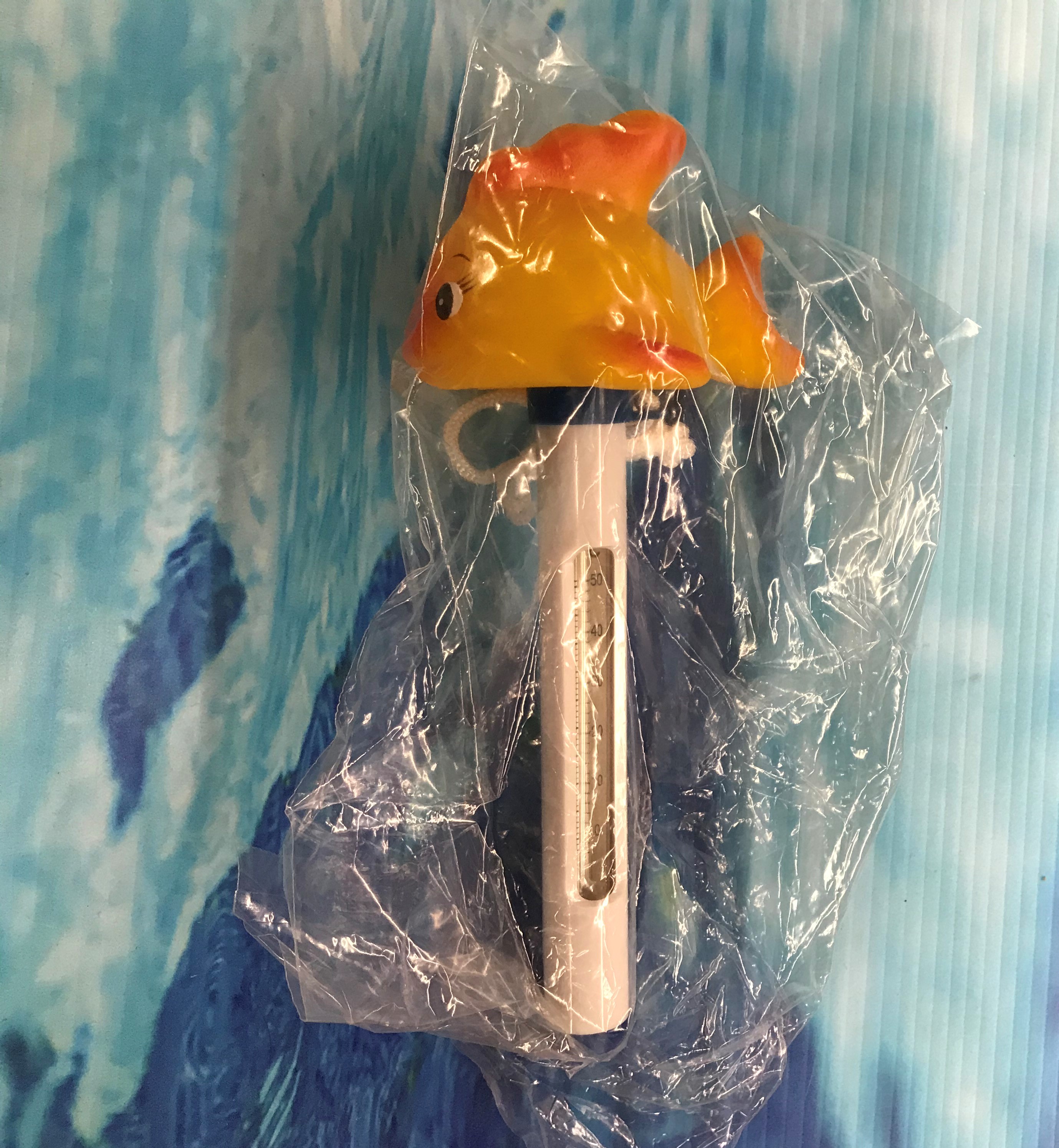 YELLOW FISH FLOATING THERMOMETER
